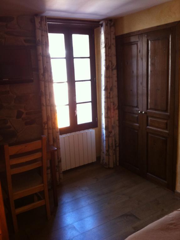 Au Chant Des Marmites Saint-Lary-Soulan Δωμάτιο φωτογραφία